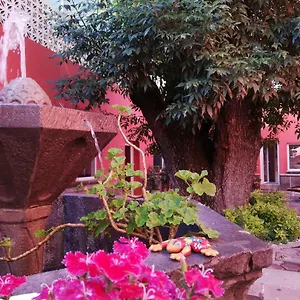  Pensión Urbania Hostels